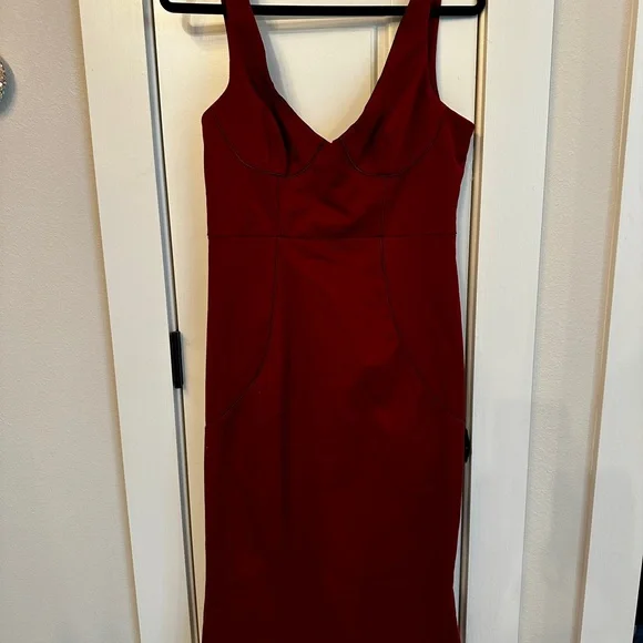 House of CB Hama Wine Burgundy Sleeveless Fitted Dress - Picture 3 of 7
